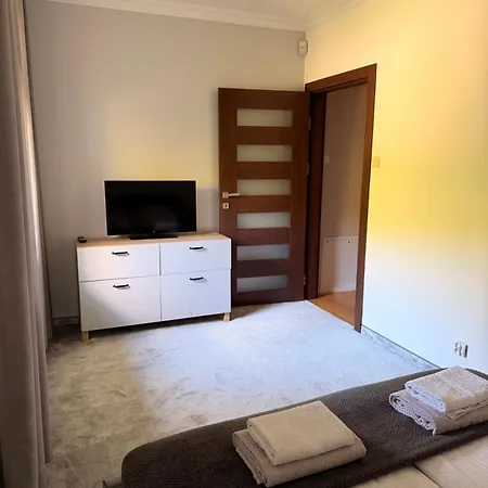 Holiday home Dom Z Basenem Pod Warszawa Gzowo