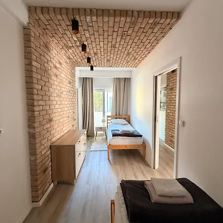 Dom Z Basenem Pod Warszawa Holiday home