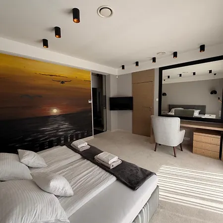 Holiday home Dom Z Basenem Pod Warszawa *